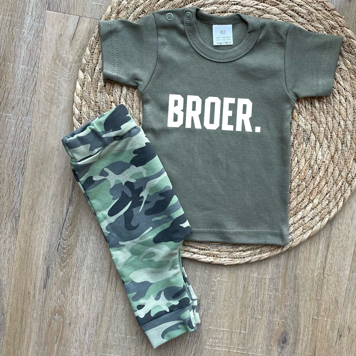 BROER. t-shirt