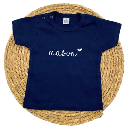 Gepersonaliseerd baby t-shirt "Hearts"